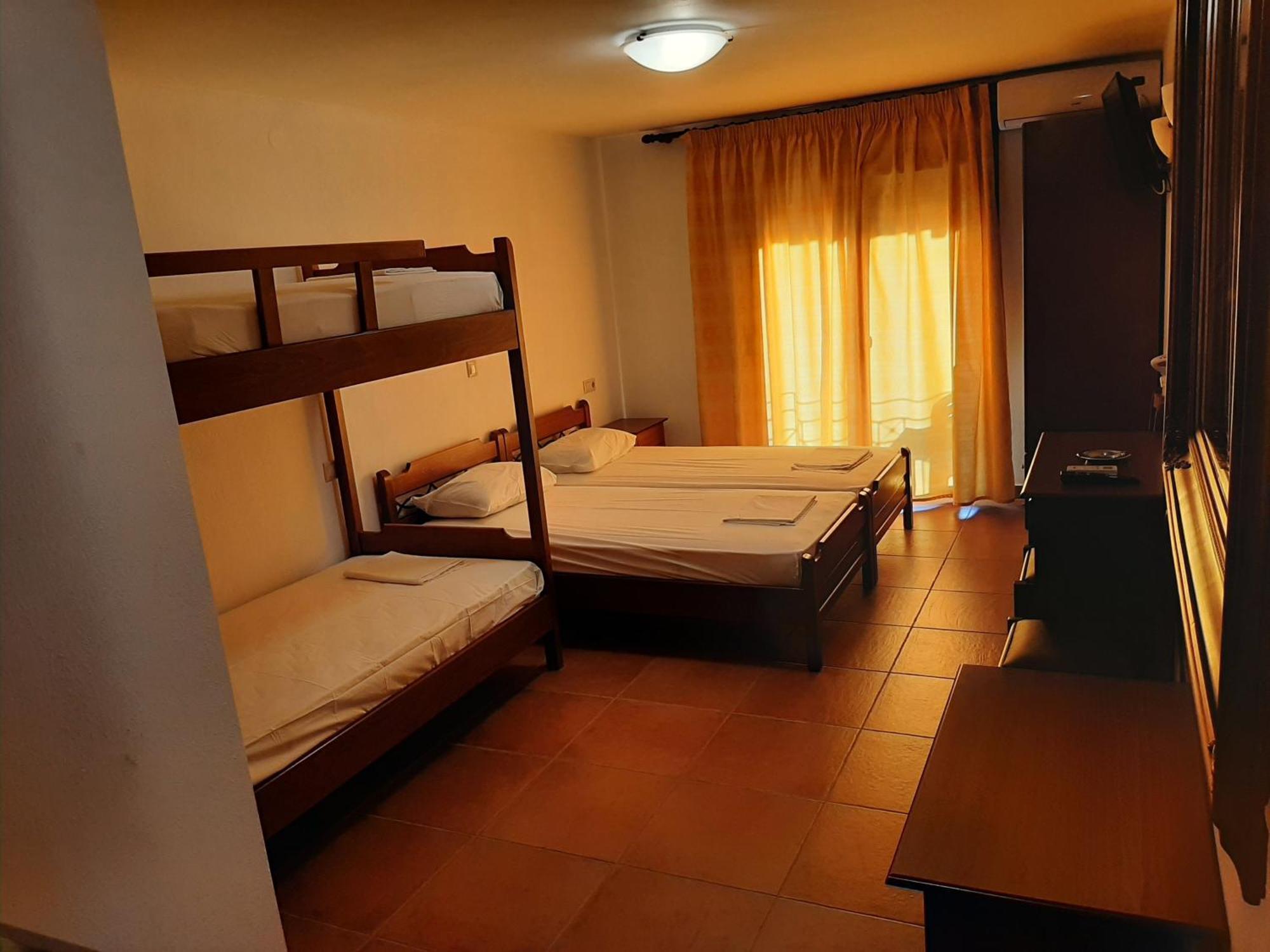 Hotel Kosmas Sarti Habitación foto