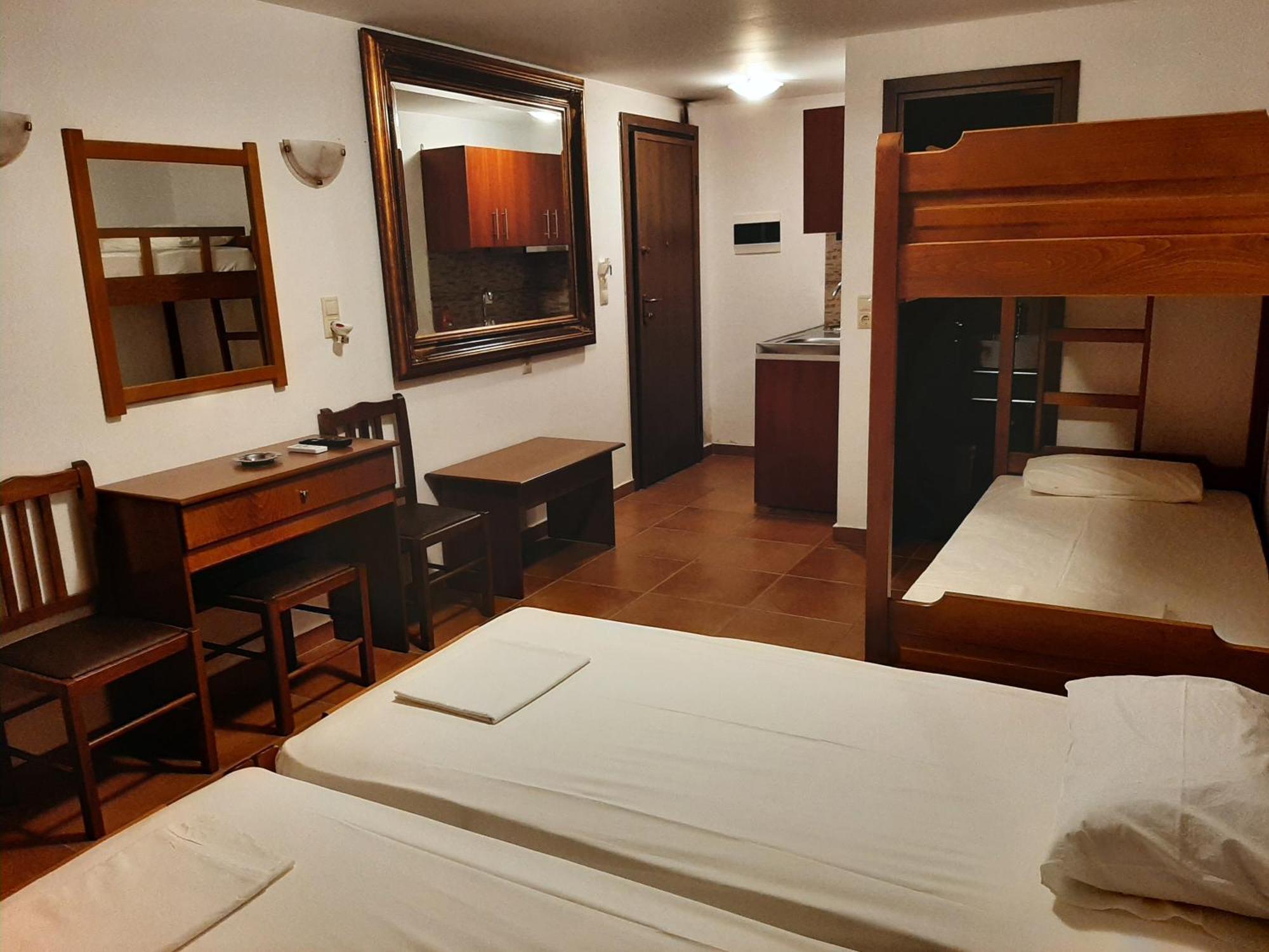 Hotel Kosmas Sarti Habitación foto