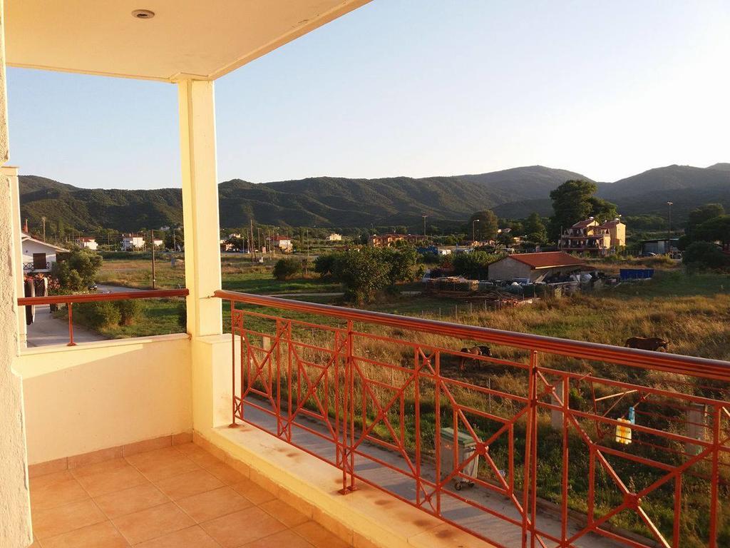 Hotel Kosmas Sarti Exterior foto